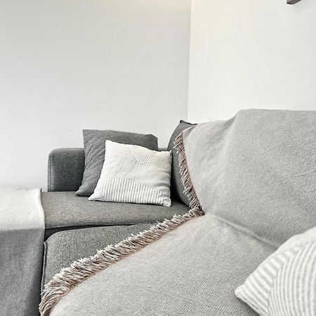 Camara'S Gem Apartment Poros Town ภายนอก รูปภาพ