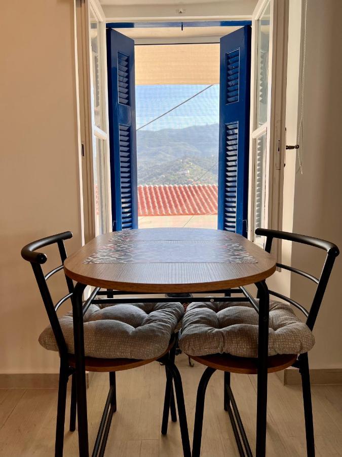Camara'S Gem Apartment Poros Town ภายนอก รูปภาพ