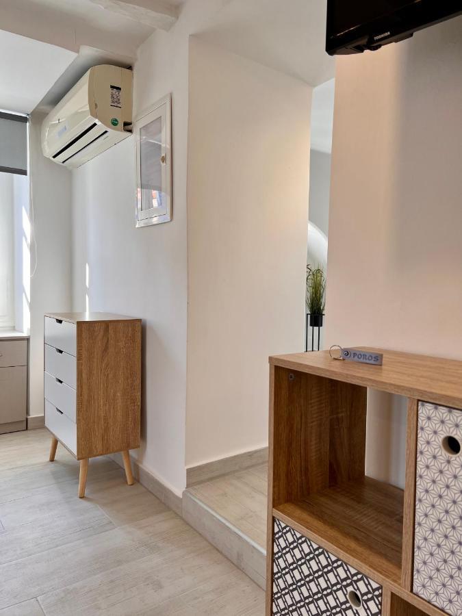 Camara'S Gem Apartment Poros Town ภายนอก รูปภาพ