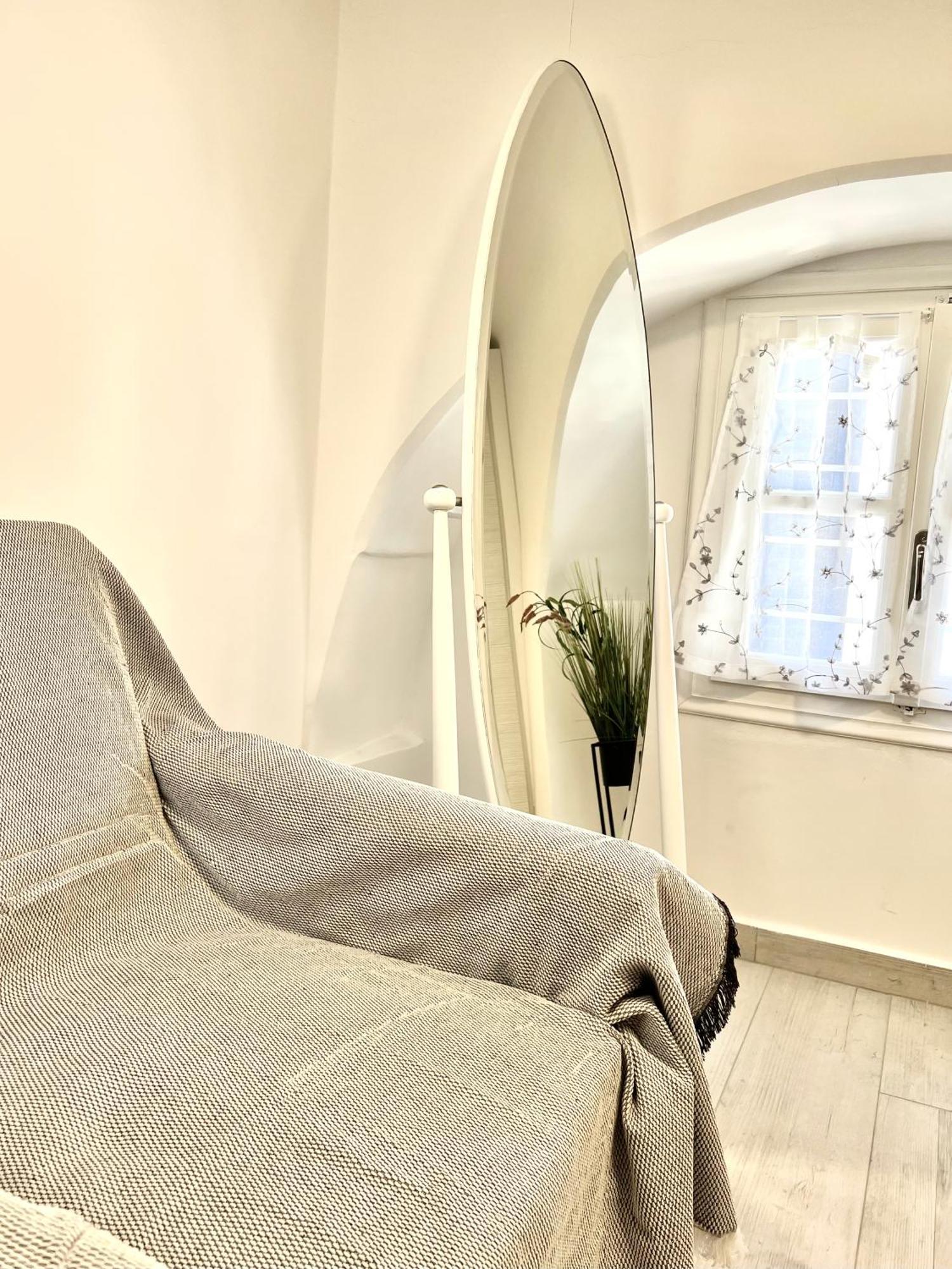 Camara'S Gem Apartment Poros Town ภายนอก รูปภาพ